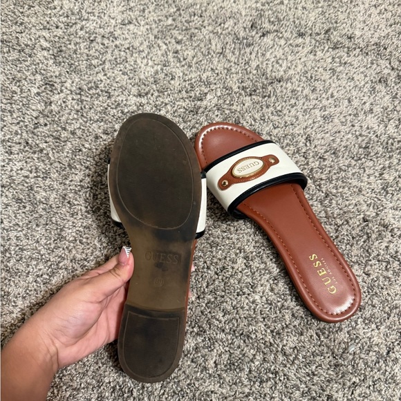 Guess Brown White and Black Sandals - Picture 3 of 4
